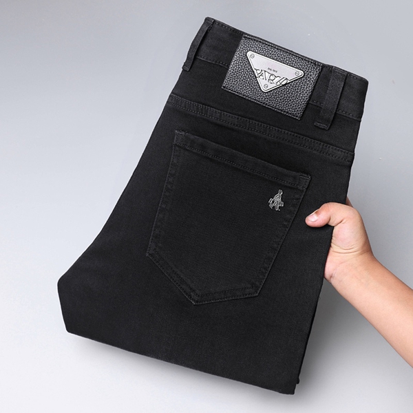 ブランドジーンズ背面デザイン